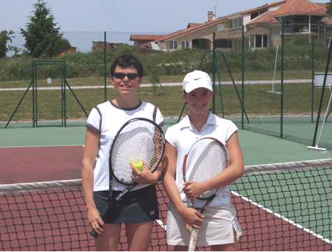 Finale Simple Dames : de gauche  droite Marielle Cremoux et Chlo Precigout